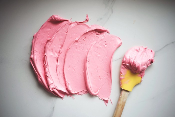 How to make pink from food coloring