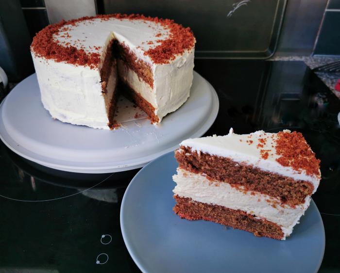 Traditional red velvet cake no food coloring