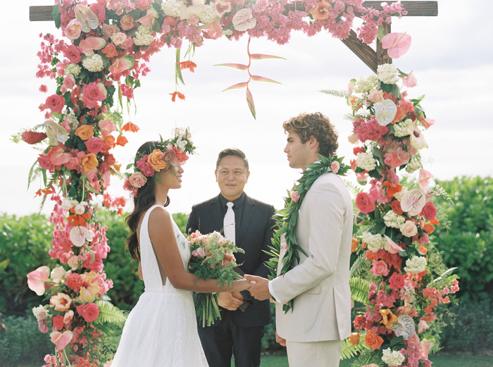 Hawaiian themed wedding dresses