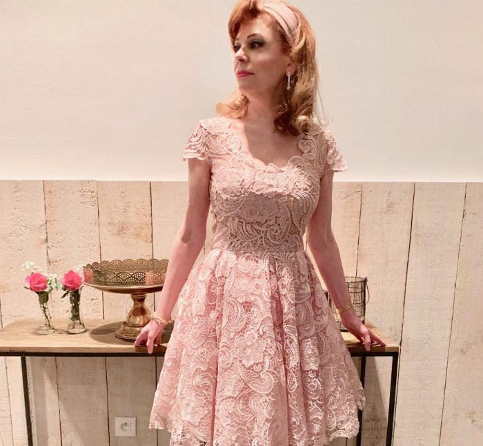 Lace cocktail dresses for weddings