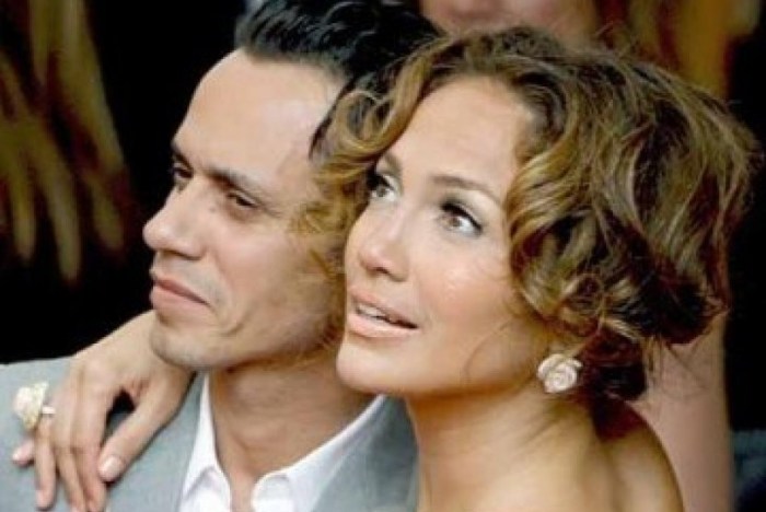 Jennifer lopez wedding dress marc anthony